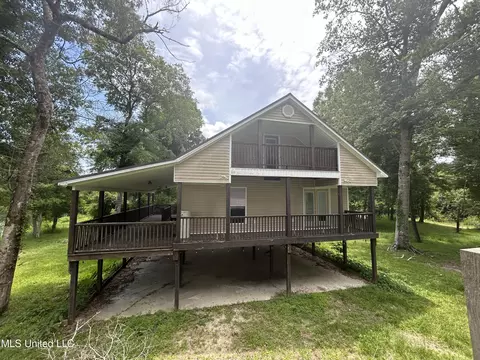 2807 Ben Jo Rd, Mclain, MS 39456