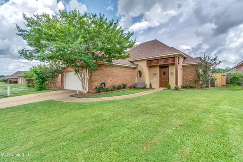 919 Frisky Dr, Brandon, MS 39047