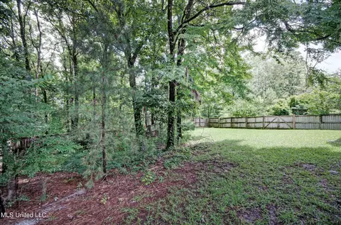Exterior - 100 Wind Dance Dr, Madison, MS 39110 photo 5 of 8