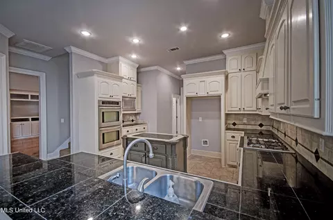 Kitchen - 100 Wind Dance Dr, Madison, MS 39110 photo 2 of 4
