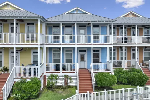 1515 E Beach Blvd #235, Pass Christian, MS 39571