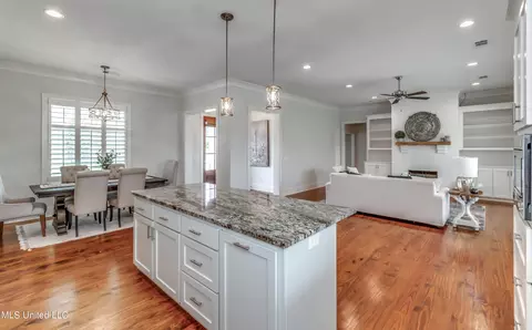 360 Emerald Way, Brandon, MS 39047 photo 12