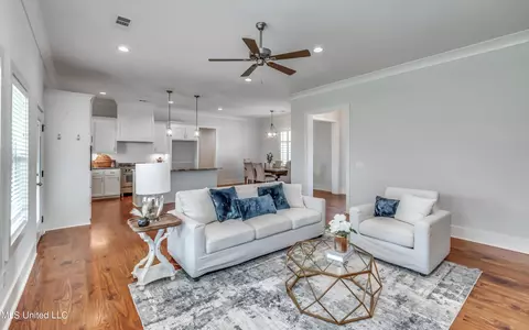 360 Emerald Way, Brandon, MS 39047 photo 7