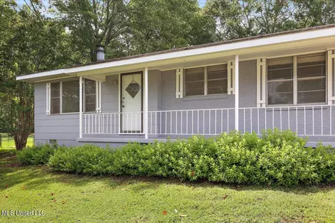 201 Ann Dr, Pearl, MS 39208