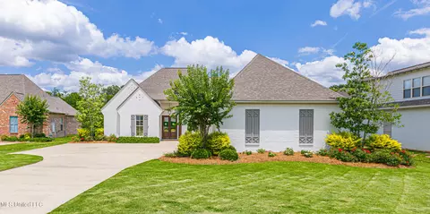 136 Colony Pl, Madison, MS 39110