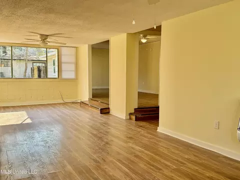 5838 Canton Park Dr, Jackson, MS 39211 photo 5