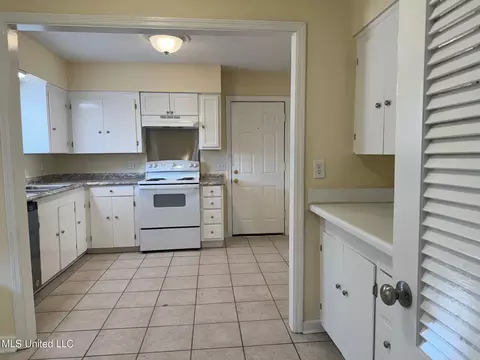 5838 Canton Park Dr, Jackson, MS 39211 photo 11
