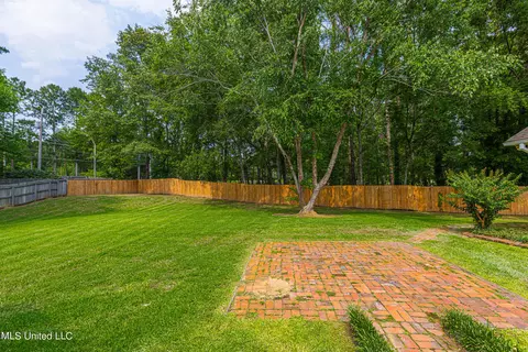 Exterior - 106 Windsor Cv, Madison, MS 39110 photo 7 of 13