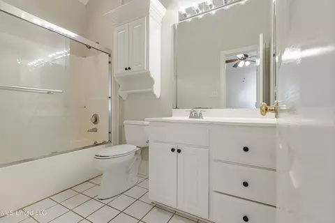 Bath - 106 Windsor Cv, Madison, MS 39110 photo 1 of 10