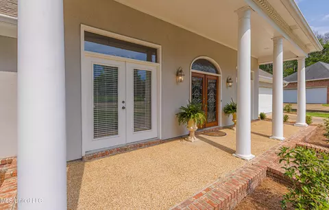 Exterior - 106 Windsor Cv, Madison, MS 39110 photo 5 of 13