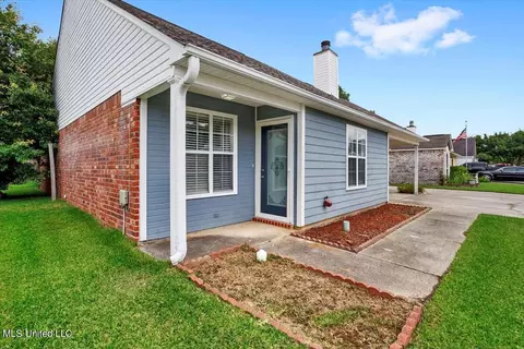 12249 Breezeway Cir, Gulfport, MS 39503
