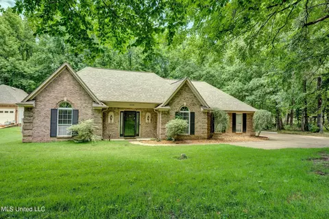 9648 Austin Dr, Olive Branch, MS 38654