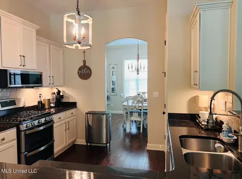 Kitchen - 1973 Bakersfield Trce, Nesbit, MS 38651 photo 1 of 1