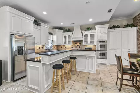 Kitchen - 116 Brisage Dr, Madison, MS 39110 photo 7 of 8