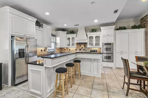Kitchen - 116 Brisage Dr, Madison, MS 39110 photo 8 of 8