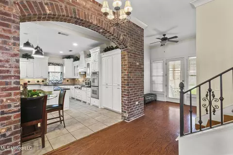 Entry Way - 116 Brisage Dr, Madison, MS 39110 photo 3 of 8