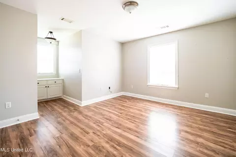 Bedroom - 440 Abbey Woods, Brandon, MS 39047 photo 4 of 5