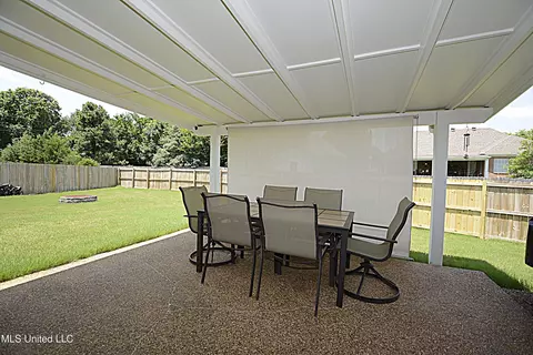 Exterior - 1289 Ridge Cv, Hernando, MS 38632 photo 3 of 6