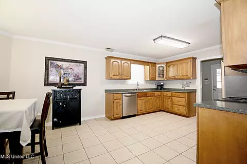 Kitchen - 1289 Ridge Cv, Hernando, MS 38632 photo 1 of 3