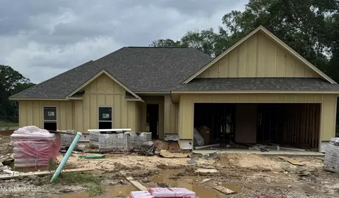 422 Butternut Dr, Canton, MS 39046