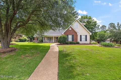 636 Muirwood Cir, Ridgeland, MS 39157