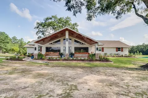 21611 Saucier Fairley Rd, Saucier, MS 39574