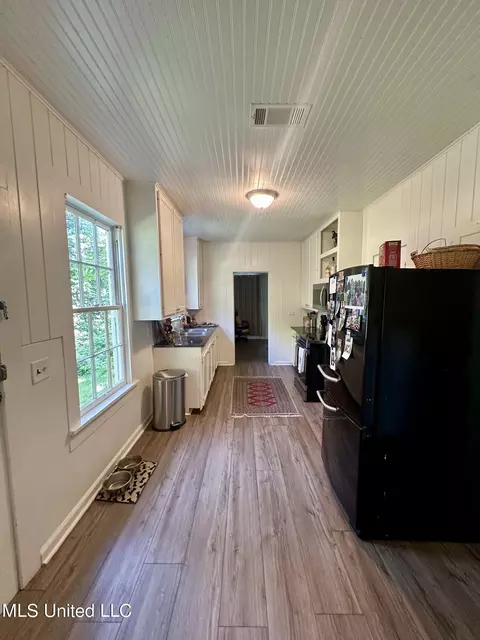 Kitchen - 409 E Fulton St, Canton, MS 39046 photo 1 of 2