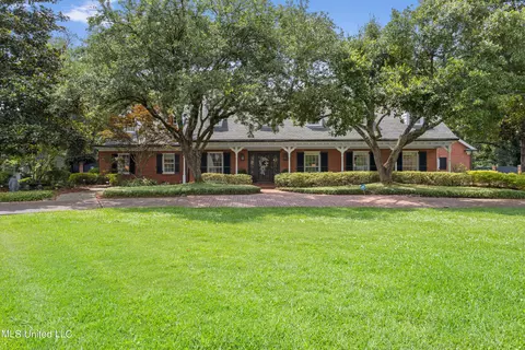 18 53rd Cir, Gulfport, MS 39507