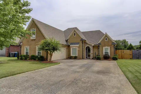 2372 Della St, Hernando, MS 38632