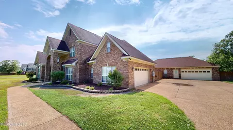 1515 Stone Gate Dr, Hernando, MS 38632 photo 3