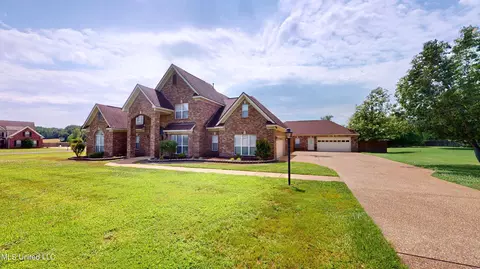 1515 Stone Gate Dr, Hernando, MS 38632