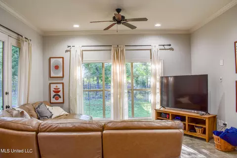 Living - 128 Covey Run, Madison, MS 39110 photo 1 of 1