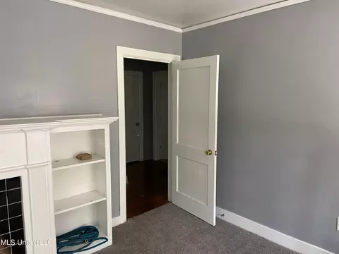 136 N Sunset Ter, Jackson, MS 39212 photo 3