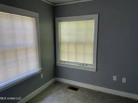 136 N Sunset Ter, Jackson, MS 39212 photo 18
