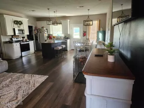 Entry Way - 126 Walter Pope Rd, Lucedale, MS 39452 photo 1 of 1