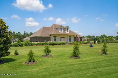155 Palomino Run, Holly Springs, MS 38635