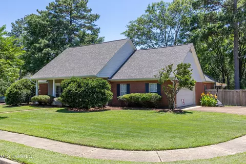 401 Ashridge Pl, Ridgeland, MS 39157