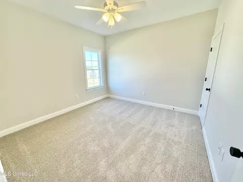 Bedroom - 5046 Watson View Dr, Nesbit, MS 38651 photo 3 of 7