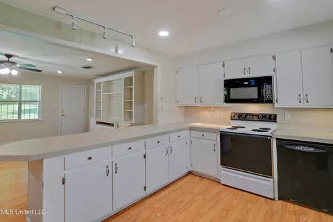 490 Davis Crossing Rd, Canton, MS 39046 photo 8