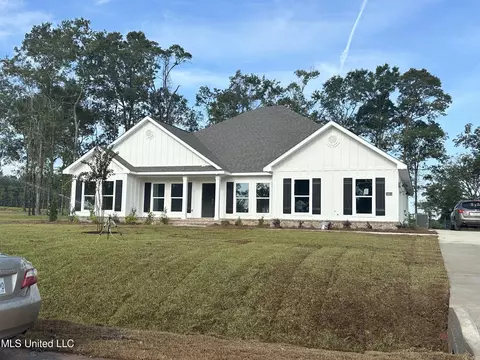18853 Harrington Cir, Biloxi, MS 39532
