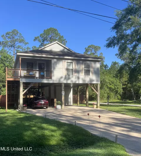 10293 Road 556, Bay Saint Louis, MS 39520