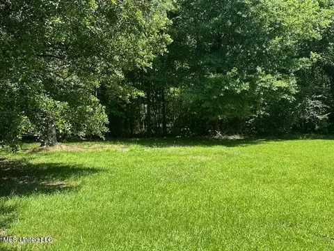 Exterior - 843 E Dinkins St, Canton, MS 39046 photo 6 of 6