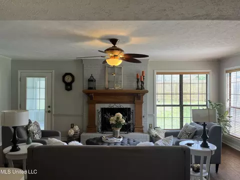 404 Arundel Dr, Brandon, MS 39047 photo 9