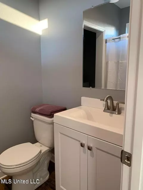 Bath - 19620 Wallace Way, Saucier, MS 39574 photo 2 of 2