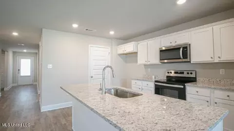 Entry Way - 3221 King St, Lucedale, MS 39452 photo 1 of 3