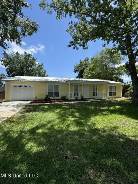 114 Shore Dr, Long Beach, MS 39560