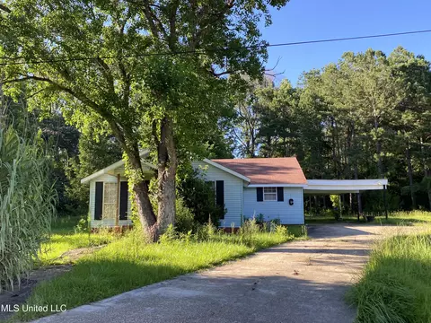 119 Beasley Rd, Hazlehurst, MS 39083