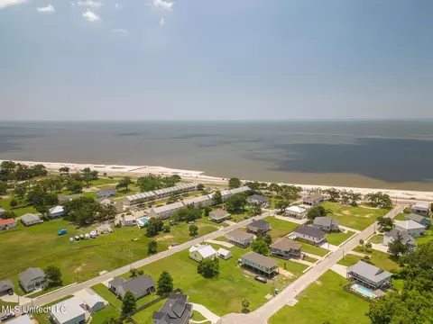 111 Runnels Ave, Long Beach, MS 39560 photo 10