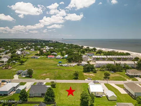 111 Runnels Ave, Long Beach, MS 39560 photo 7