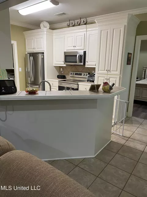 Kitchen - 303 Old Town Cir, Brandon, MS 39042 photo 1 of 1